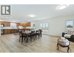 22821 Thames ROAD - 20