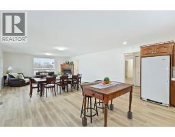 22821 Thames ROAD - 21