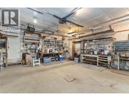 22821 Thames ROAD - 43