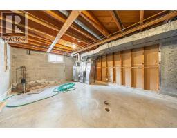 1282 Cathcart BOULEVARD - 16