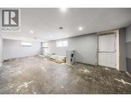 1282 Cathcart BOULEVARD - 17