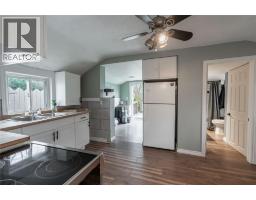 534 Plympton STREET - 10