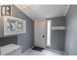 534 Plympton STREET - 4