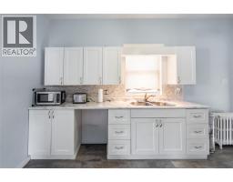 166 JOHN STREET - 10