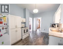 166 JOHN STREET - 11