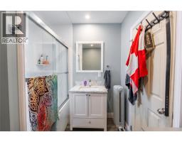 166 JOHN STREET - 18