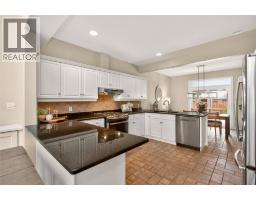 2016 THELMA AVENUE - 13