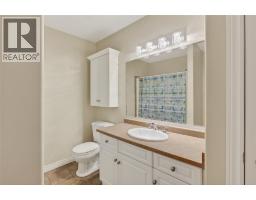 2016 THELMA AVENUE - 31