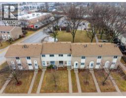 27 TURNER DRIVE UnitNo. 32 - 28