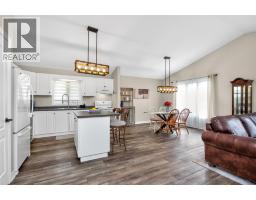 181 PADDOCK GREEN CIRCLE - 13