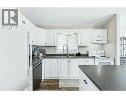 181 PADDOCK GREEN CIRCLE - 17