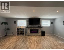 1023 Frost AVENUE - 12