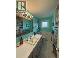 1023 Frost AVENUE - 7