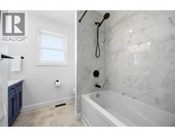 1600 COURTRIGHT LINE - 27