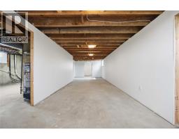 1600 COURTRIGHT LINE - 39