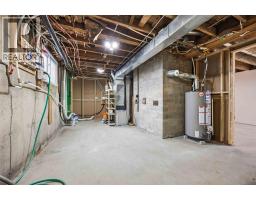 1600 COURTRIGHT LINE - 42