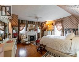 438 Emmeline STREET - 15