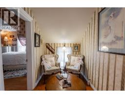 438 Emmeline STREET - 21