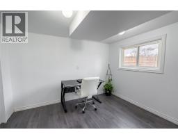 304 BRENTWOOD CRESCENT - 22