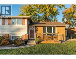 304 BRENTWOOD CRESCENT - 3
