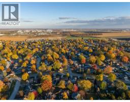 304 BRENTWOOD CRESCENT - 38