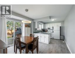 304 BRENTWOOD CRESCENT - 7