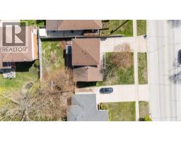 1126 Cathcart BOULEVARD - 29