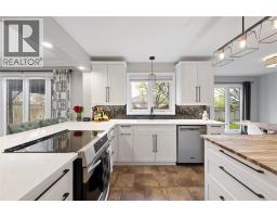3020 MAIDSTONE CRESCENT - 19