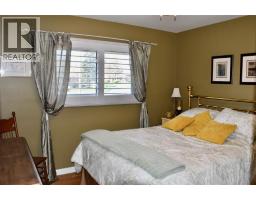 1049 LOCKHART CIRCLE - 13