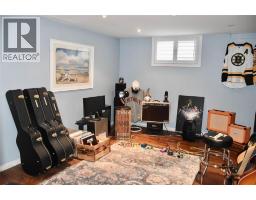 1049 LOCKHART CIRCLE - 21