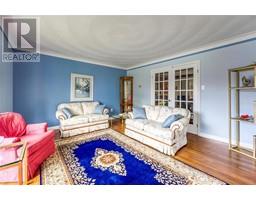 1343 MCGILL GATE - 11