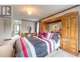 1343 MCGILL GATE - 34