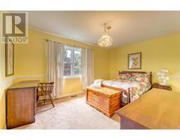 1343 MCGILL GATE - 38