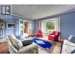 1343 MCGILL GATE - 9