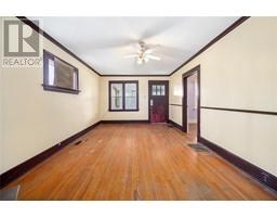 482 CONFEDERATION STREET - 9