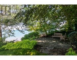 920 LAKESHORE ROAD - 10