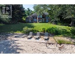 920 LAKESHORE ROAD - 12