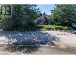 920 LAKESHORE ROAD - 14