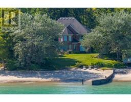 920 LAKESHORE ROAD - 16