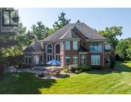 920 LAKESHORE ROAD - 17