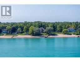 920 LAKESHORE ROAD - 18