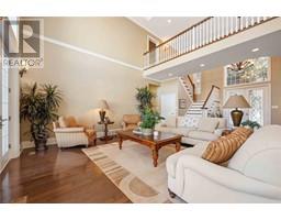 920 LAKESHORE ROAD - 23