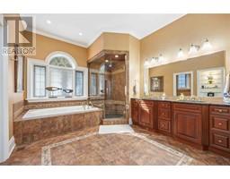 920 LAKESHORE ROAD - 36