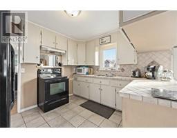 746 Talfourd STREET - 4