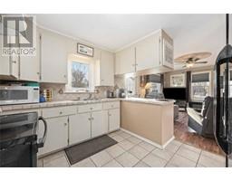 746 Talfourd STREET - 5