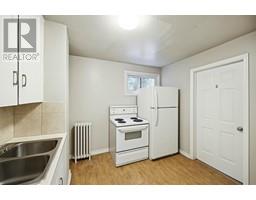 150 COLLEGE AVENUE North - 5