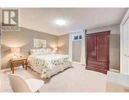 768 LAMBTON COURT - 34