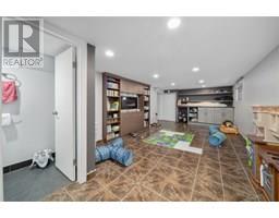 216 KATHLEEN AVENUE - 36