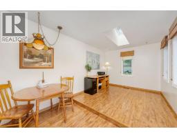 330 Willow CRESCENT - 14
