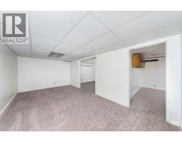 330 Willow CRESCENT - 28